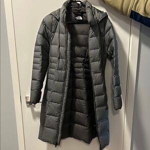 The North Face Women's Grey Puffer Coat